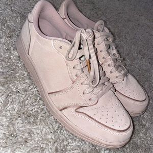 Air Jordan 1 Low (nike)